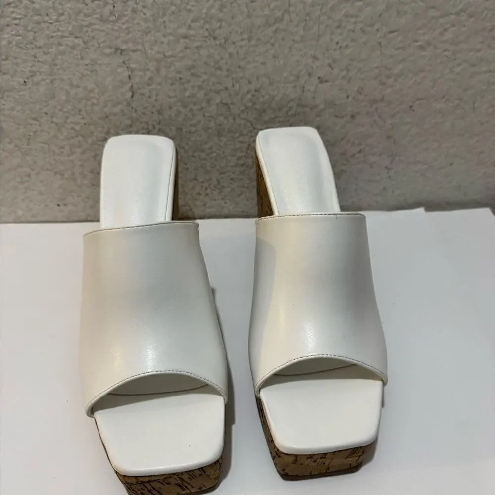 NEW BILLINI white wedge  sandals